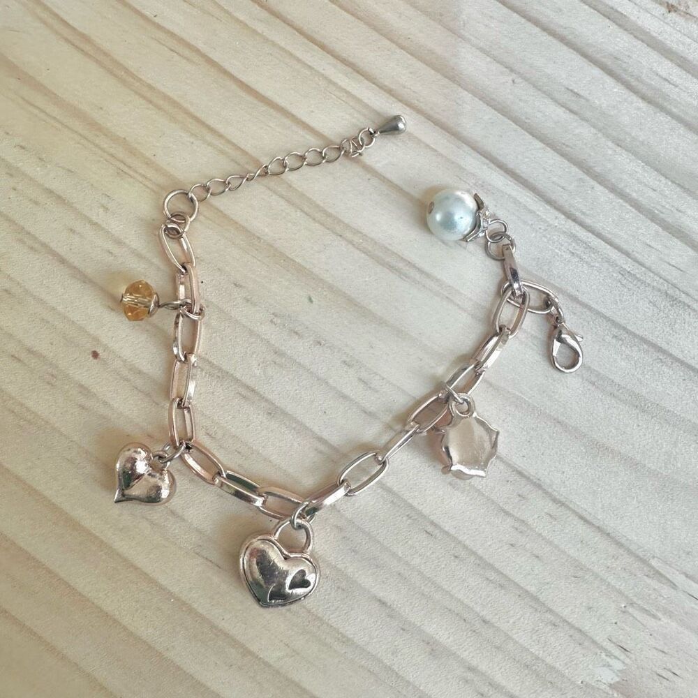 Rose Gold-Tone Charm Bracelet with Hearts, faux Pearl & Carved Rose